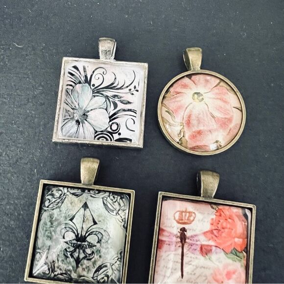 Vintage Style Square Pendants Set - Picture 3 of 4
